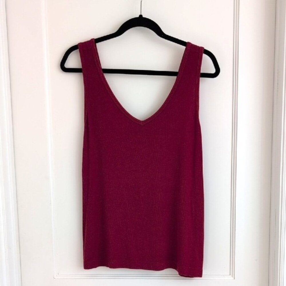 CAbi Busy Tank Top #4381 Med Firebrick Red Sleeveless Layering Stretch Knit EUC